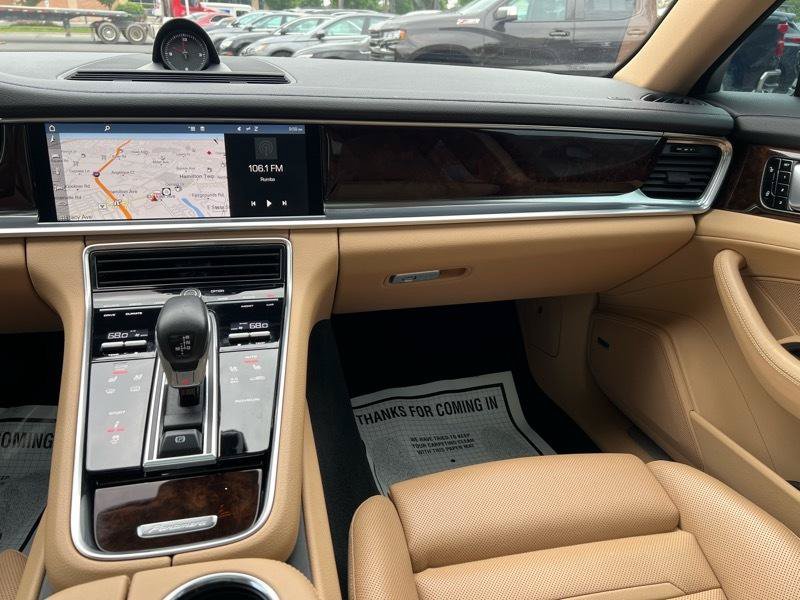 Used 2017 Porsche Panamera 4 AWD/4WD image 15