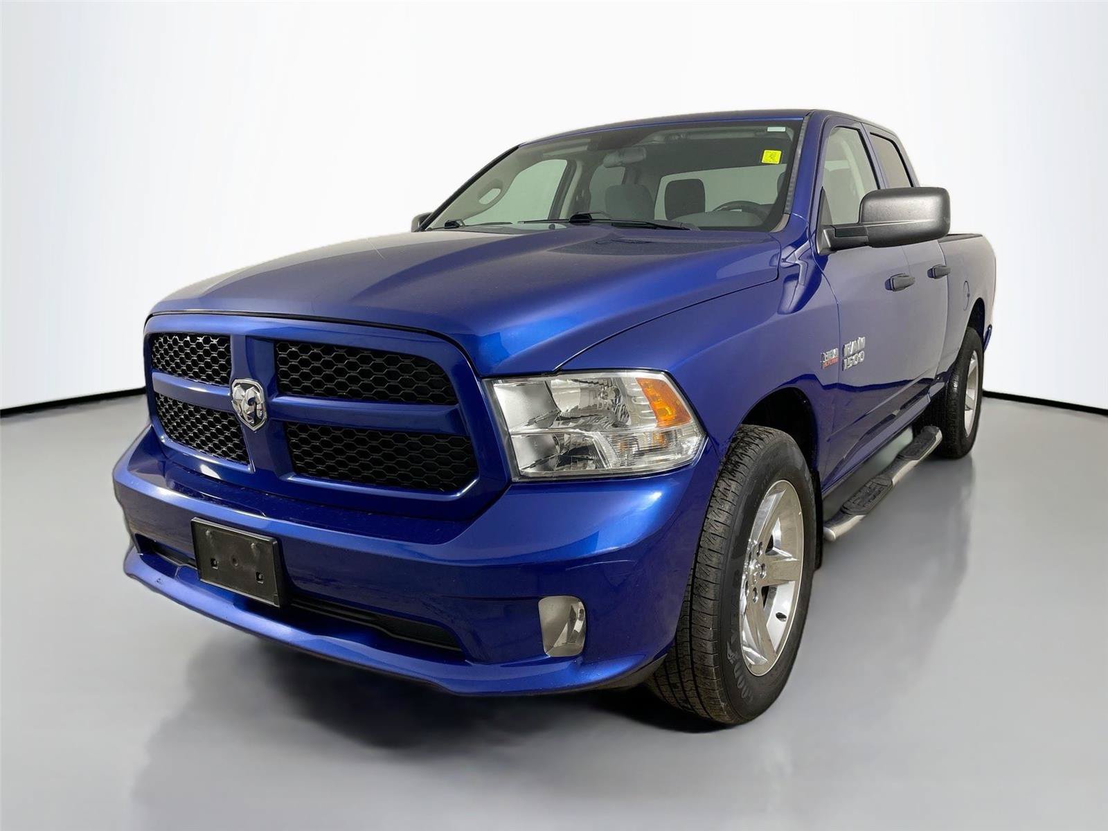 Used 2017 RAM 1500 Express AWD/4WD image 4