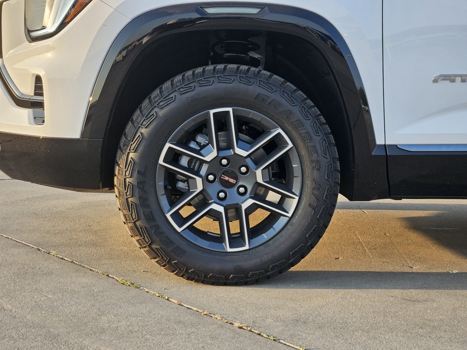 New 2027 GMC Terrain AT4 w/ Convenience Package III AWD/4WD image 7