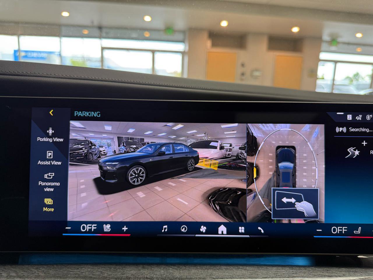 Used 2024 BMW 740i w/ Premium Package image 19