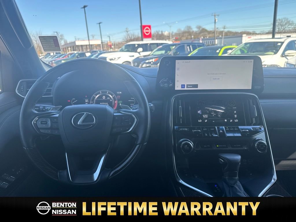 Used 2023 Lexus LX 600 4WD w/ Accessory Package (Z1) image 15