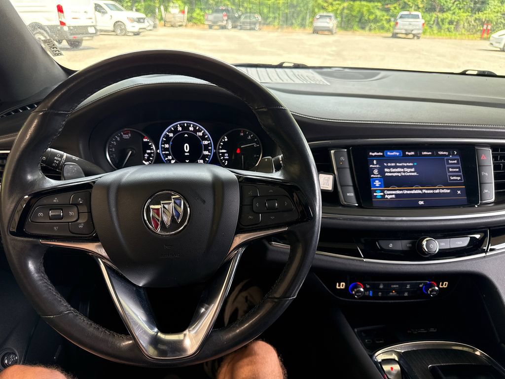 Used 2022 Buick Enclave Avenir w/ Avenir Technology Package FWD image 15