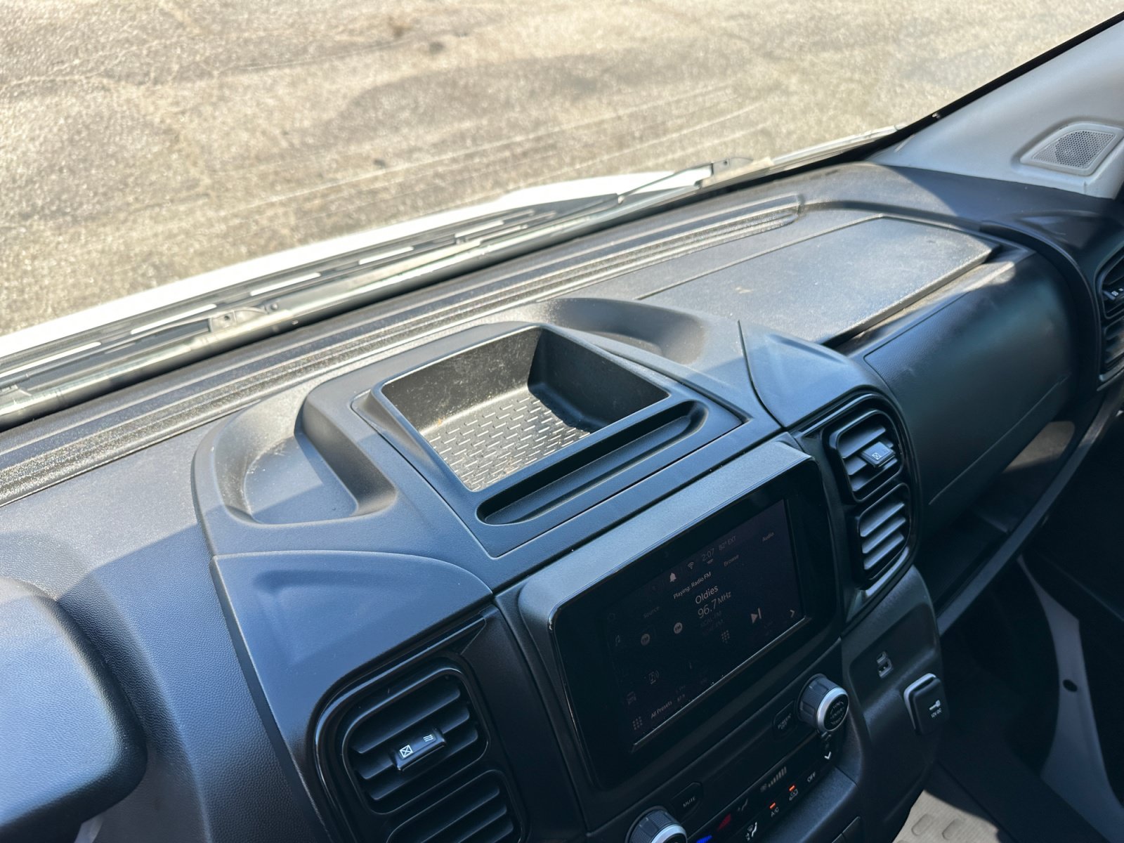 Used 2024 RAM ProMaster 2500 w/ Convenience Group FWD image 29
