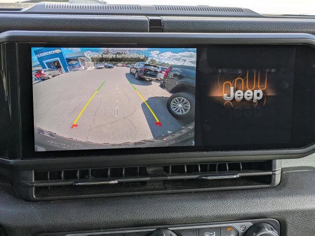 Used 2025 Jeep Wrangler Willys image 25