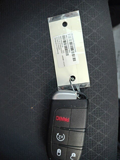 Used 2019 Jeep Grand Cherokee Laredo image 23