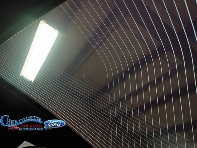 Used 2023 BMW 740i w/ Parking Assistance Package image 17