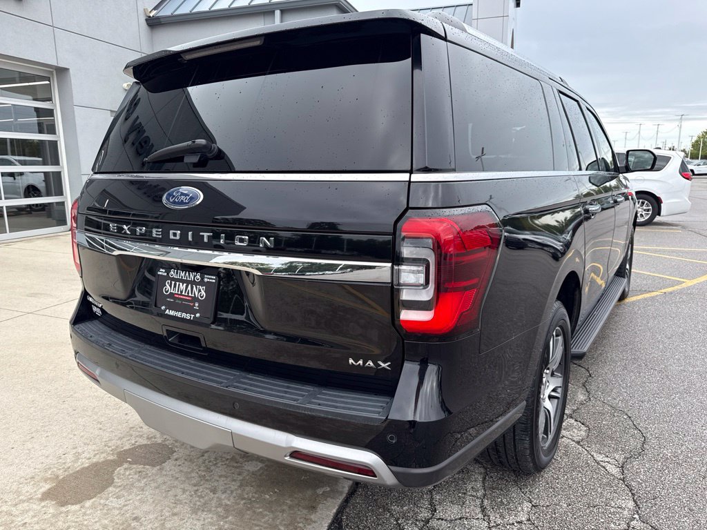 Used 2024 Ford Expedition Max Limited AWD/4WD image 9