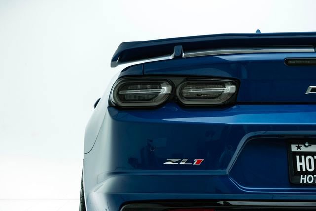 Used 2022 Chevrolet Camaro ZL1 image 17