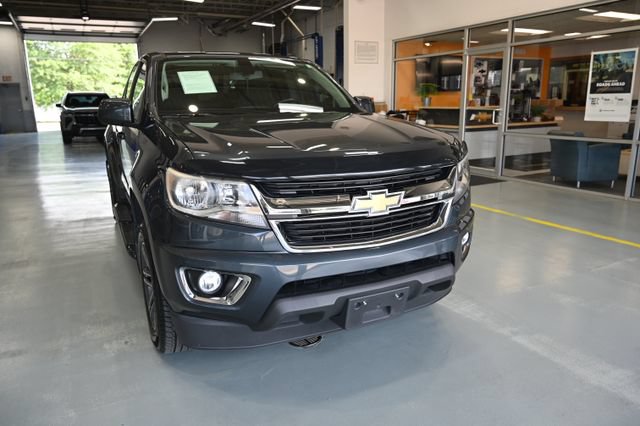 Used 2019 Chevrolet Colorado LT w/ LT Convenience Package RWD image 3