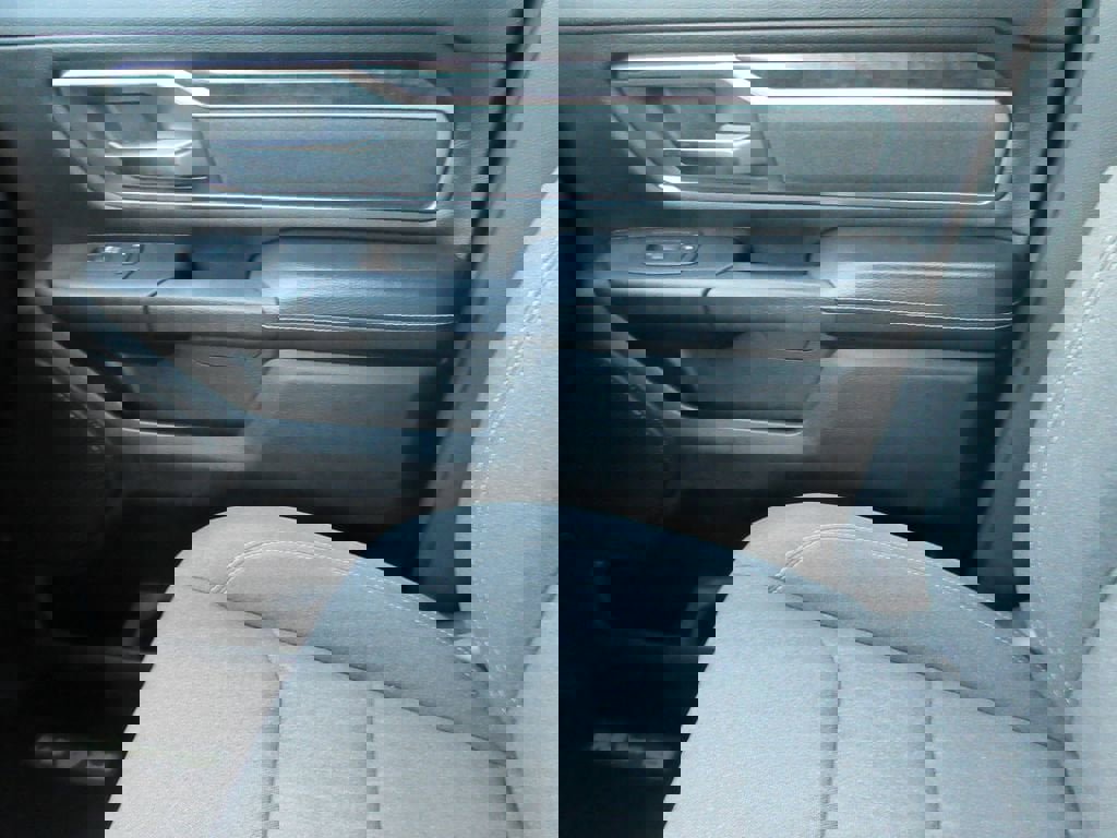 Used 2019 RAM 1500 Big Horn AWD/4WD image 36