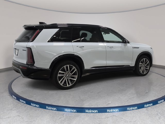 New 2027 Cadillac Vistiq Premium Luxury w/ LPO, Floor Liner Package AWD/4WD image 5