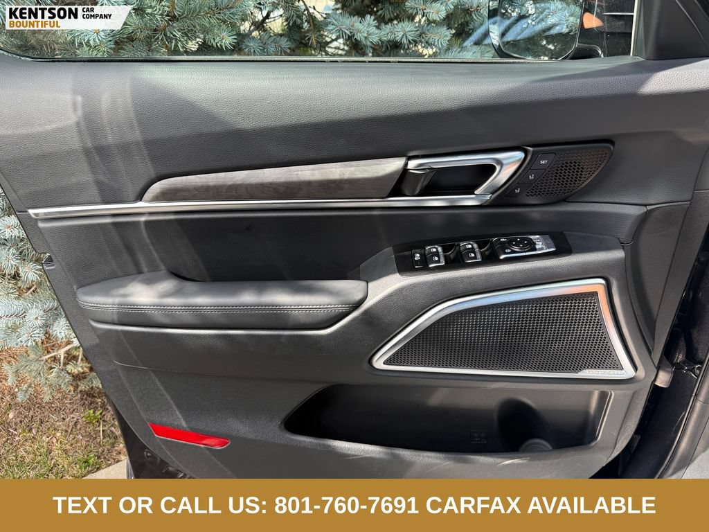 Used 2025 Kia Telluride SX X-Line AWD/4WD image 17