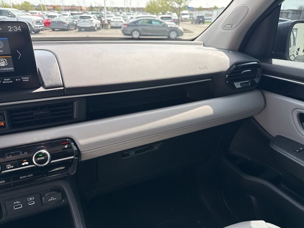 Certified 2023 Honda Pilot Touring image 27