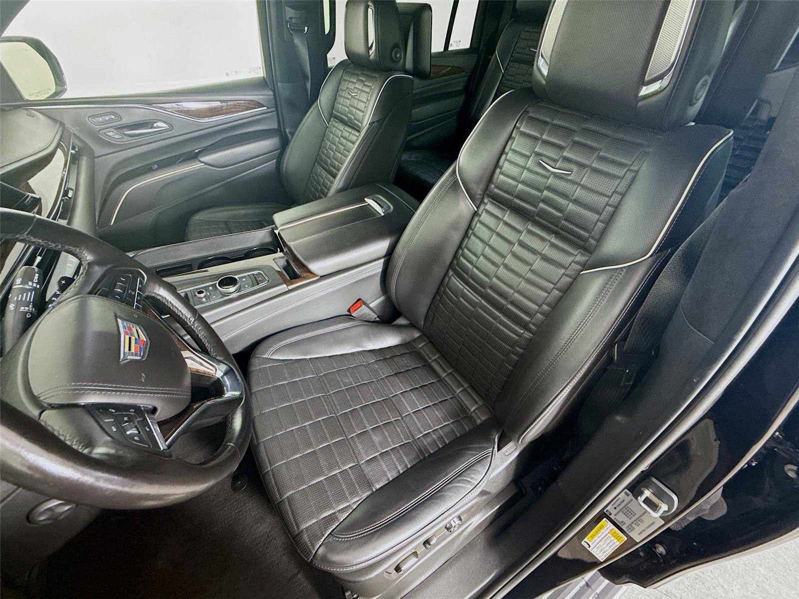 Used 2023 Cadillac Escalade ESV Premium Luxury Platinum image 11