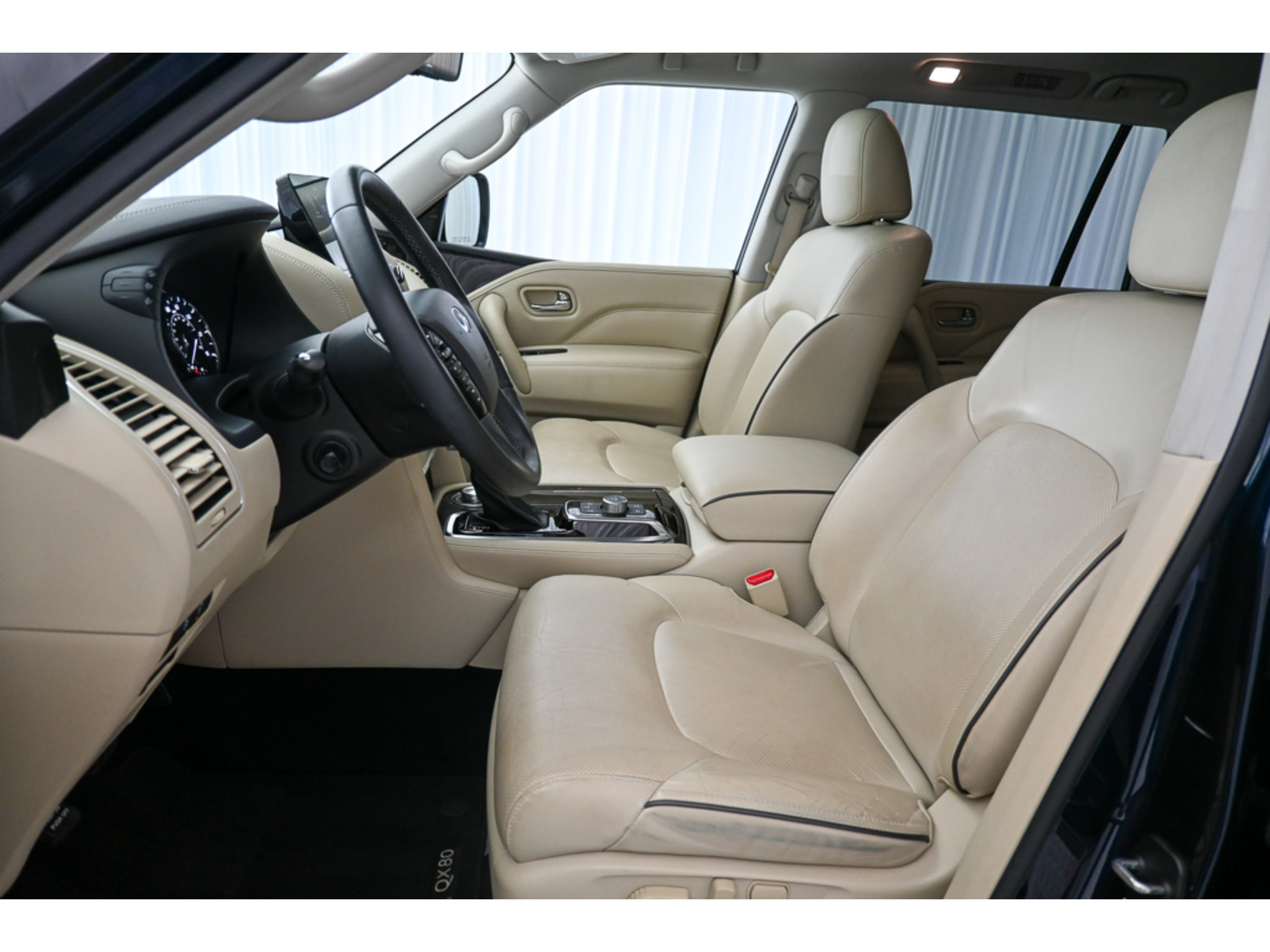 Used 2022 INFINITI QX80 Luxe w/ Cargo Package AWD/4WD image 37