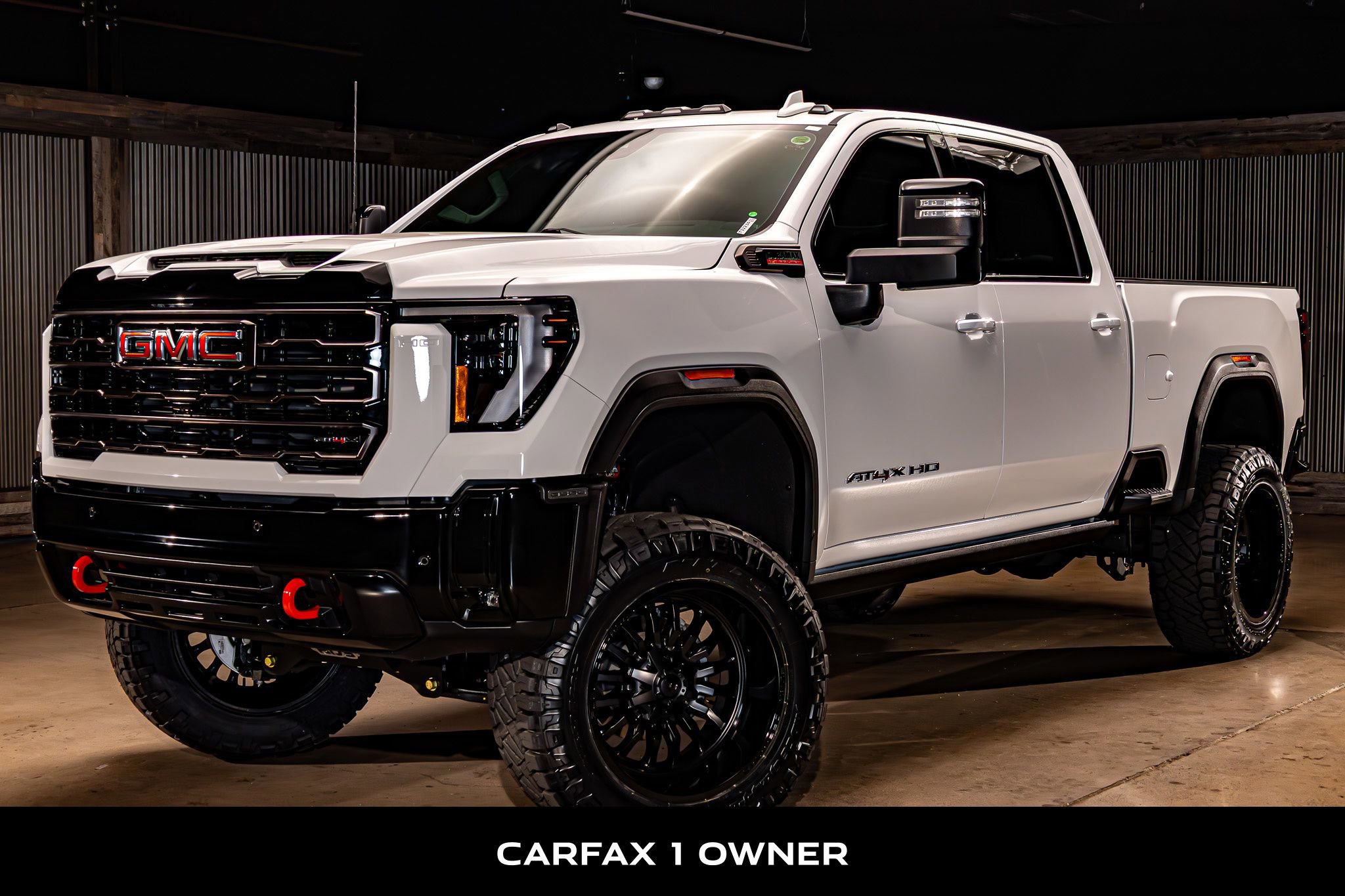 Used 2025 GMC Sierra 2500 AT4X image 5