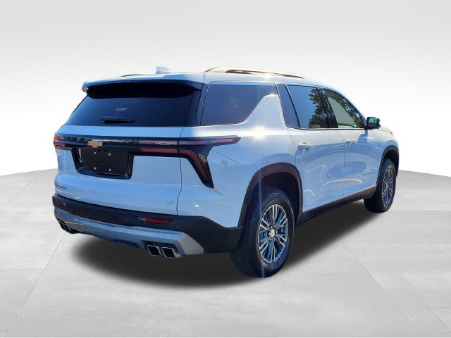 Certified 2024 Chevrolet Traverse LT w/ LPO, Floor Liner Package FWD image 6