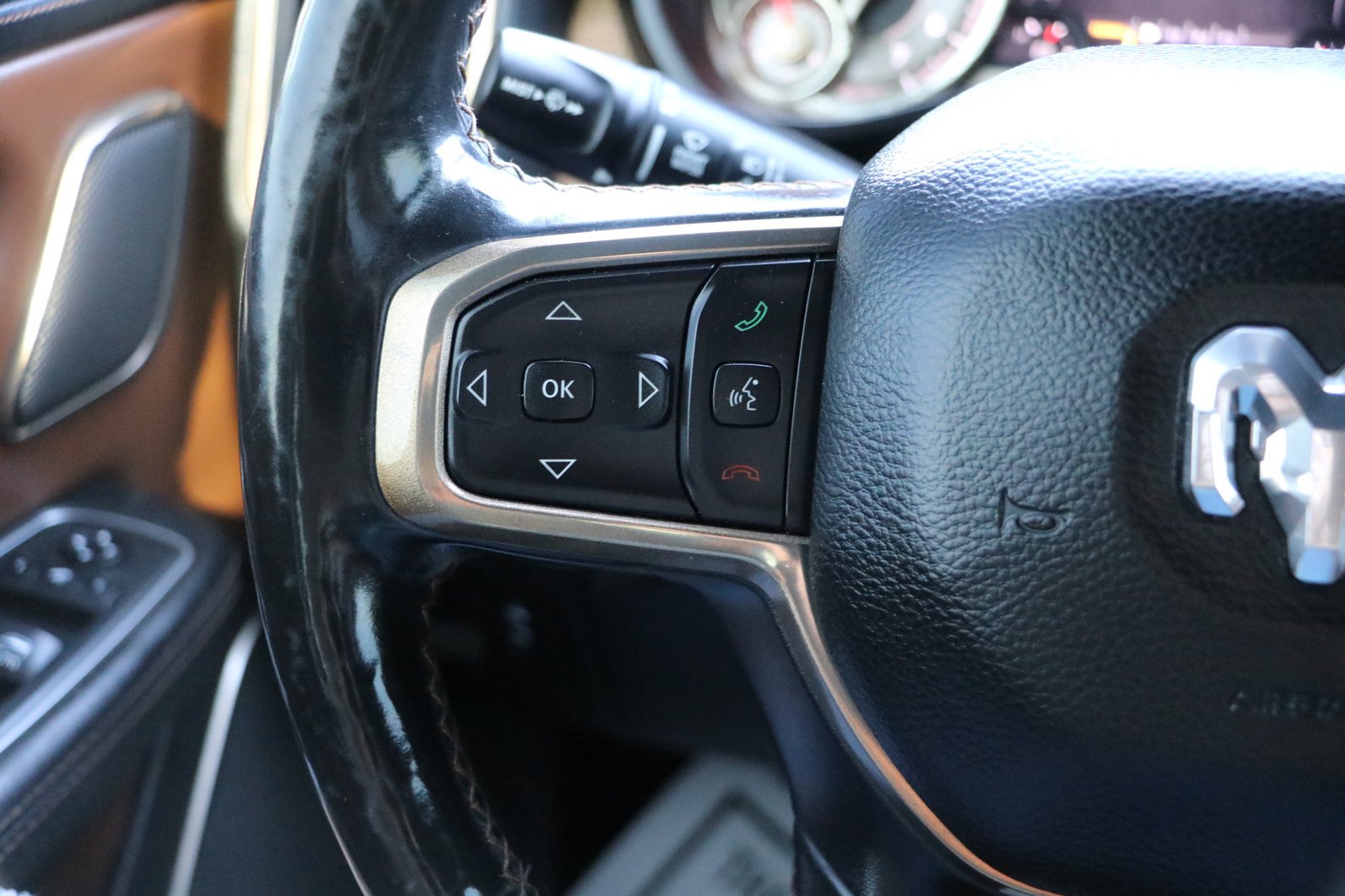 Used 2019 RAM 1500 Limited AWD/4WD image 18