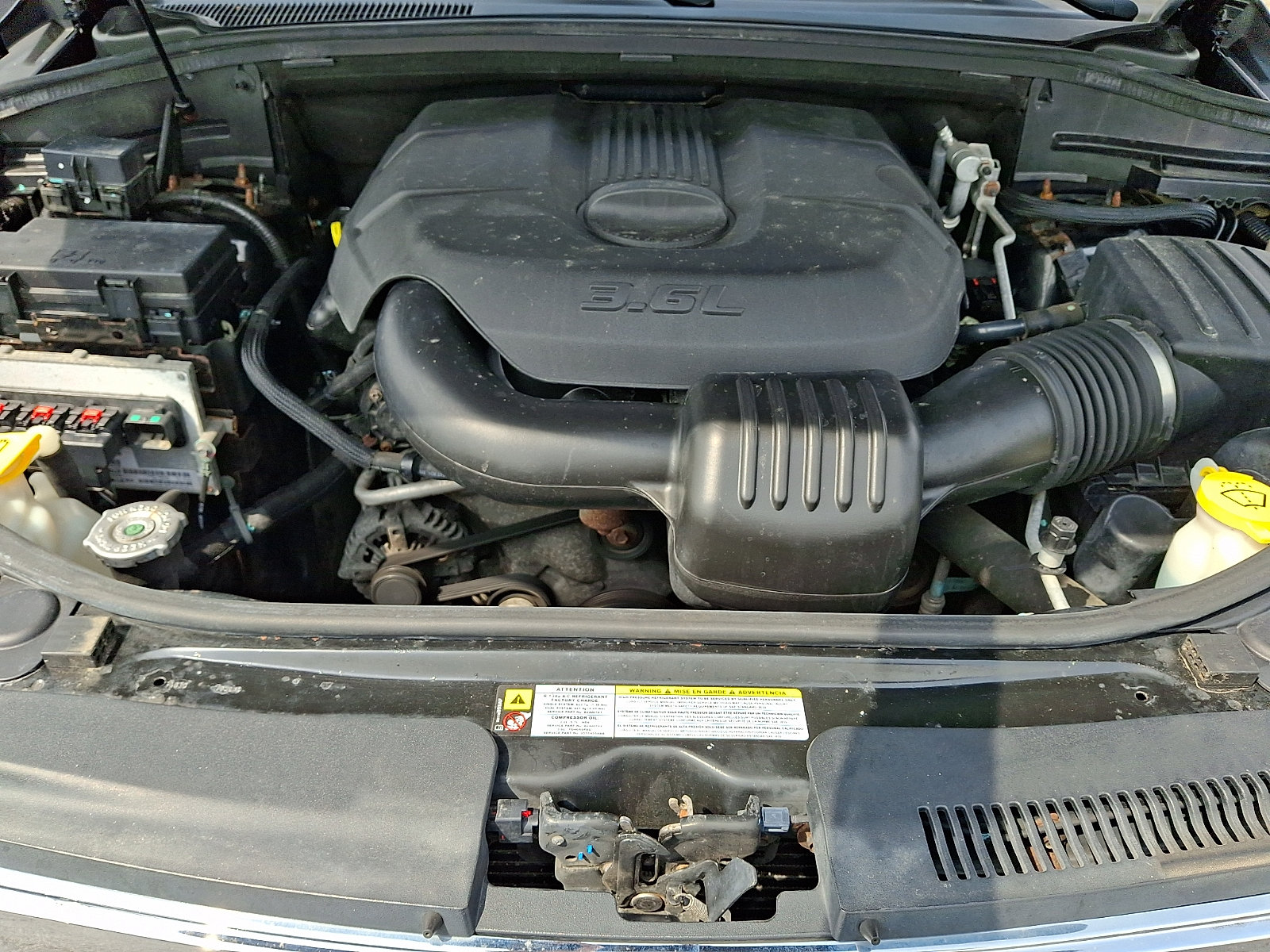 Used 2011 Jeep Grand Cherokee 70th Anniversary AWD/4WD image 27