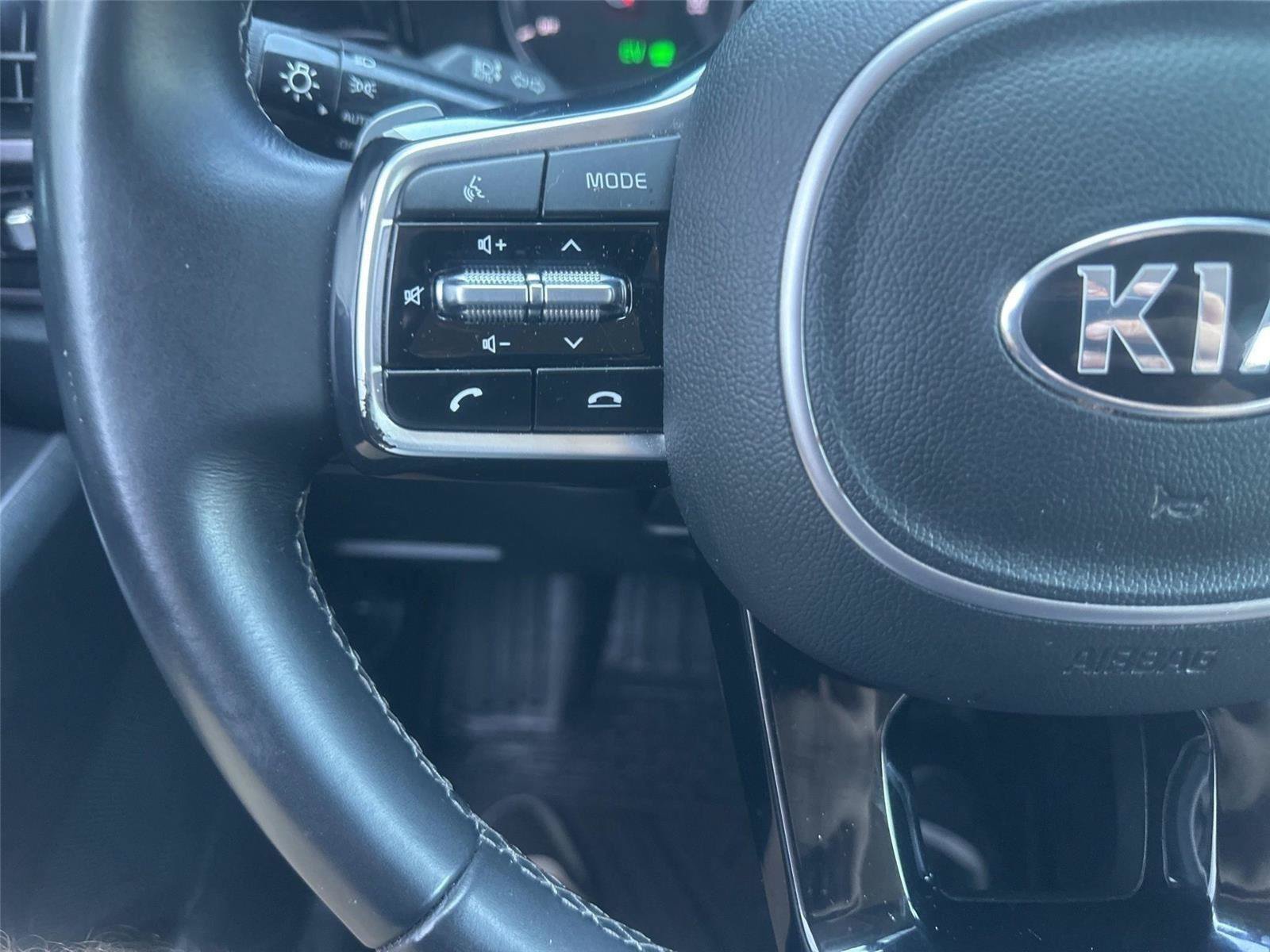 Used 2021 Kia Sorento S FWD image 24