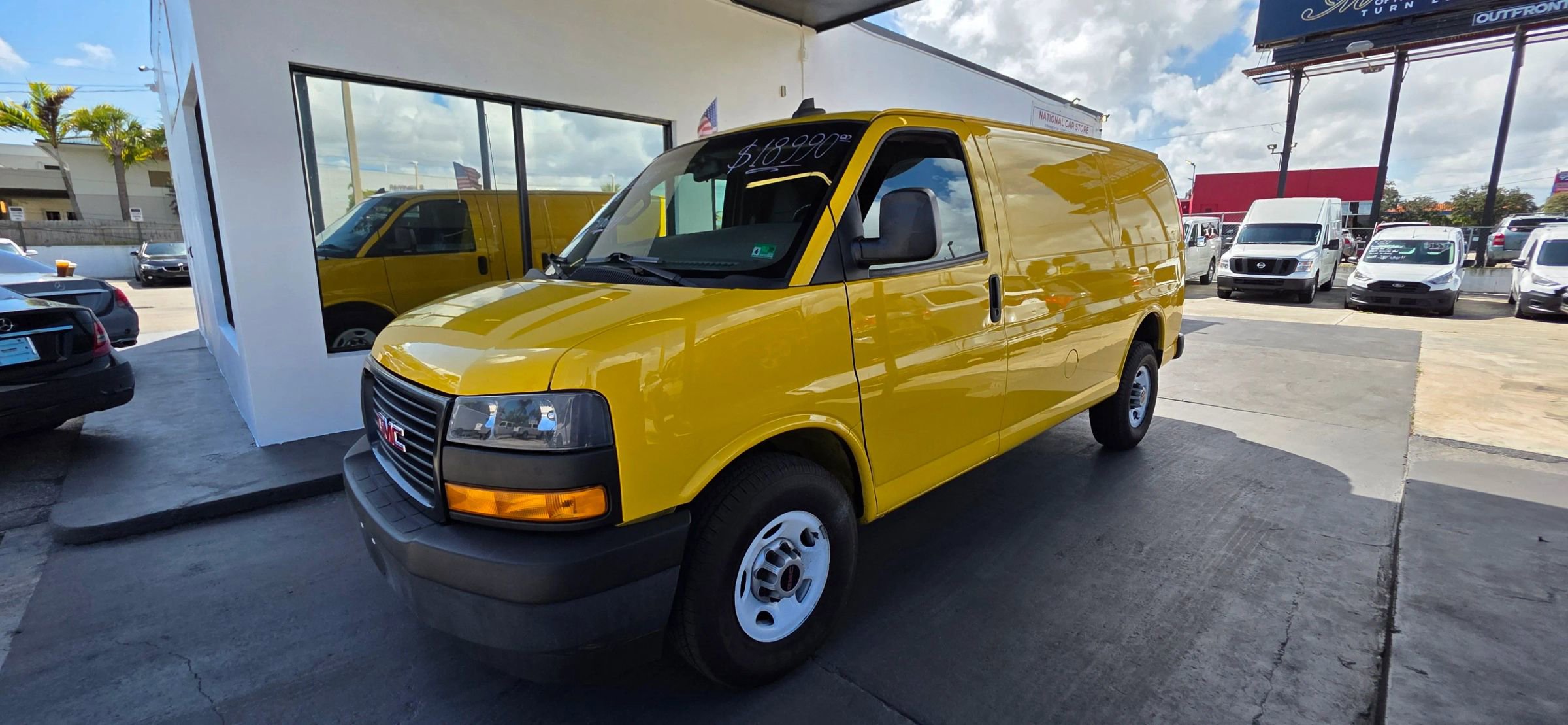 Used 2021 GMC Savana 2500 w/ Driver Convenience Package image 3