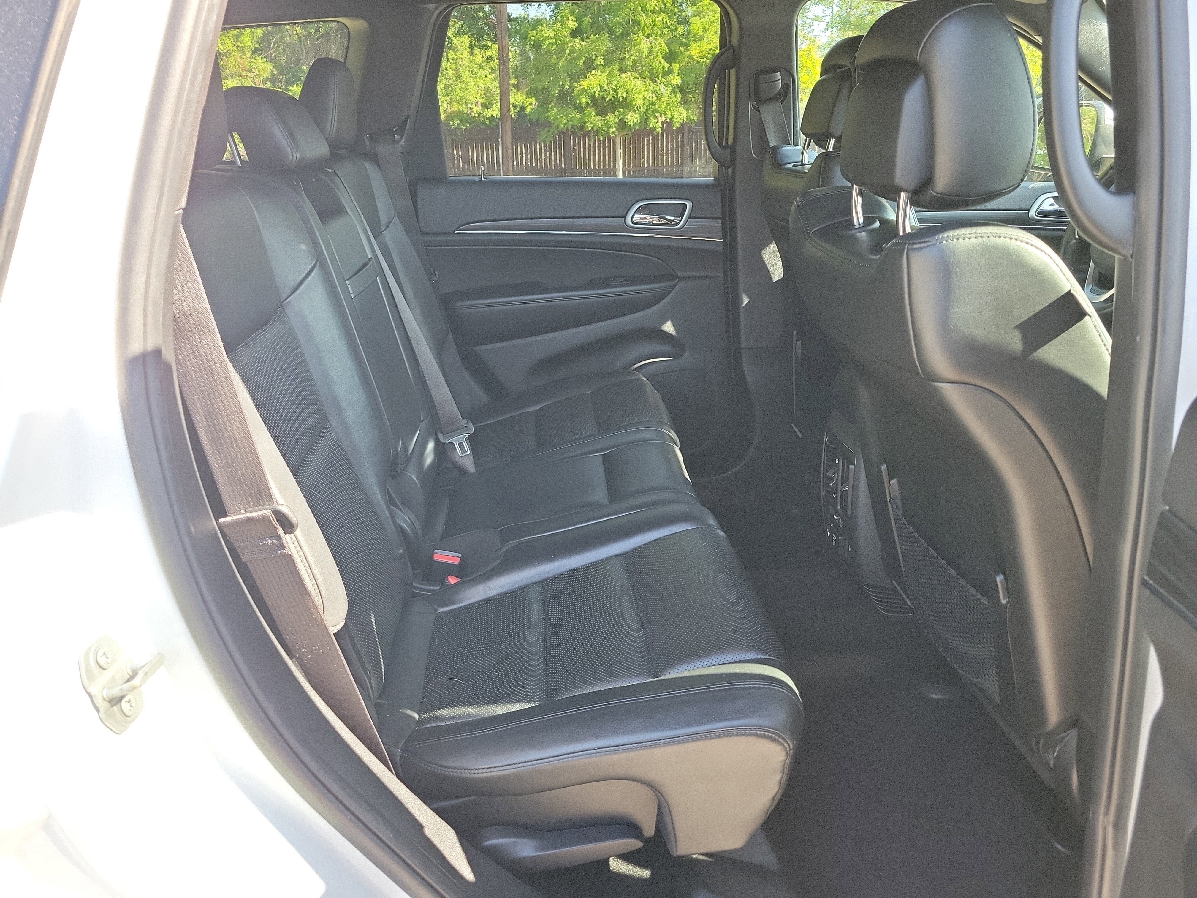 Used 2020 Jeep Grand Cherokee Limited w/ Luxury Group II image 12