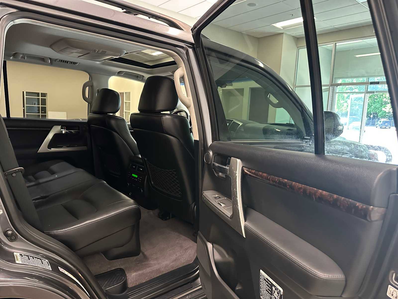 Used 2013 Toyota Land Cruiser AWD/4WD image 44