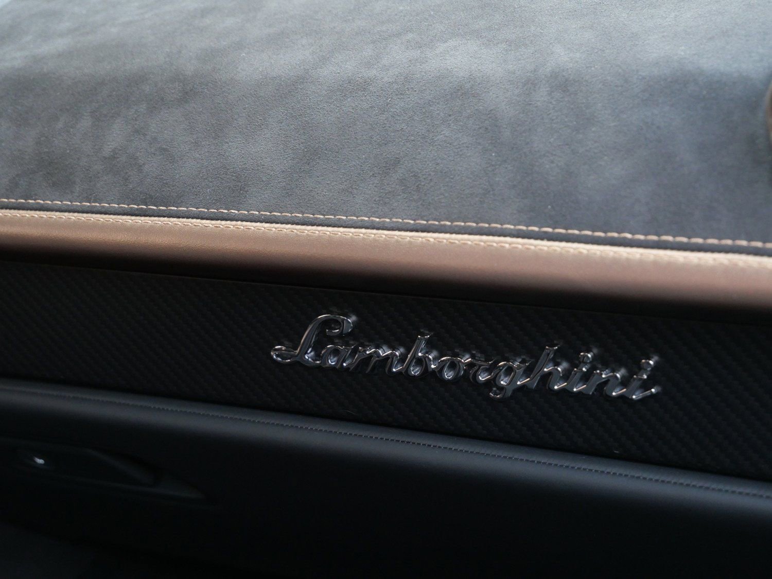 Used 2024 Lamborghini Huracan Tecnica image 18