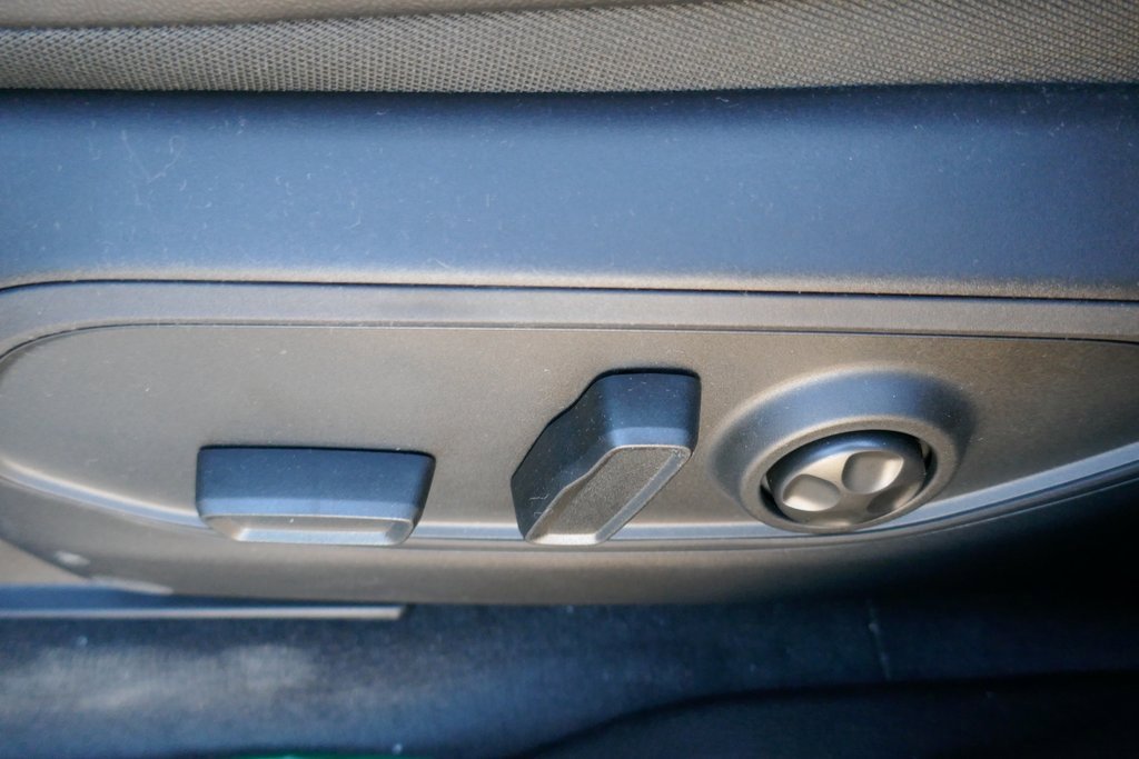 New 2025 Jeep Grand Cherokee Altitude image 14