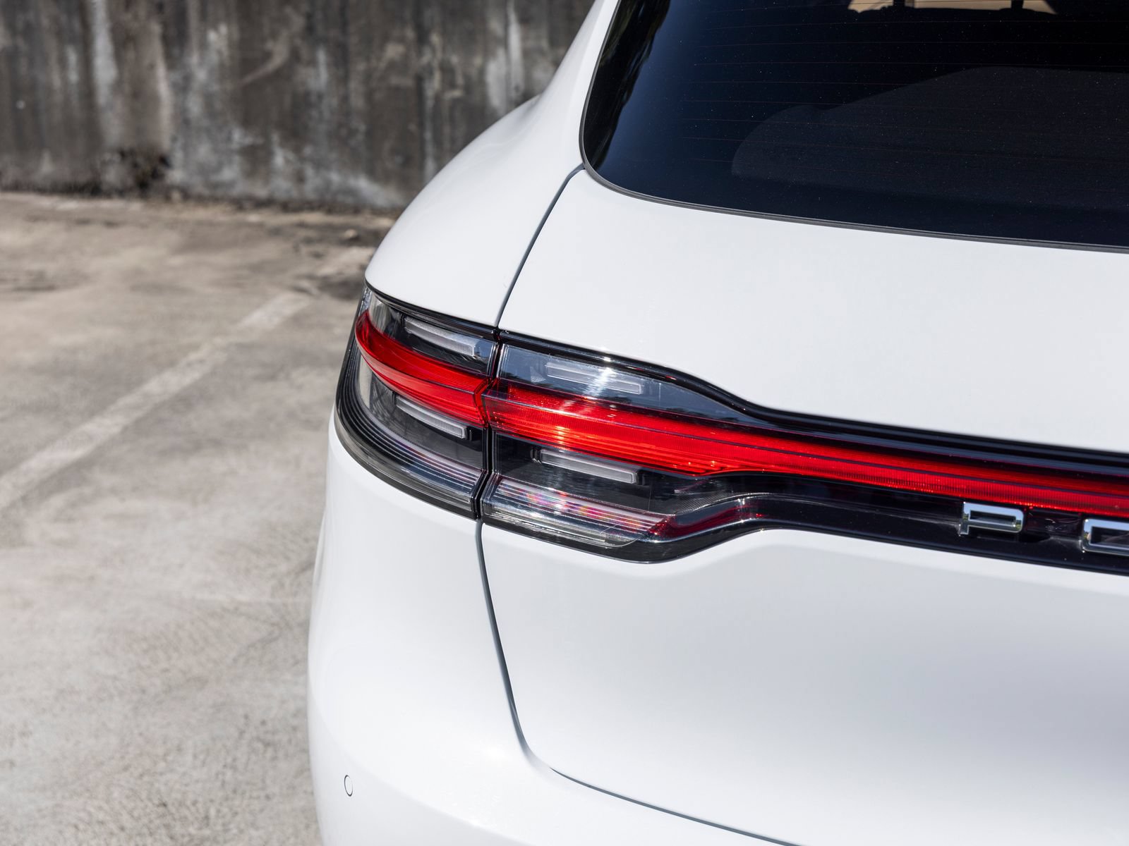 Certified 2026 Porsche Macan AWD/4WD image 21