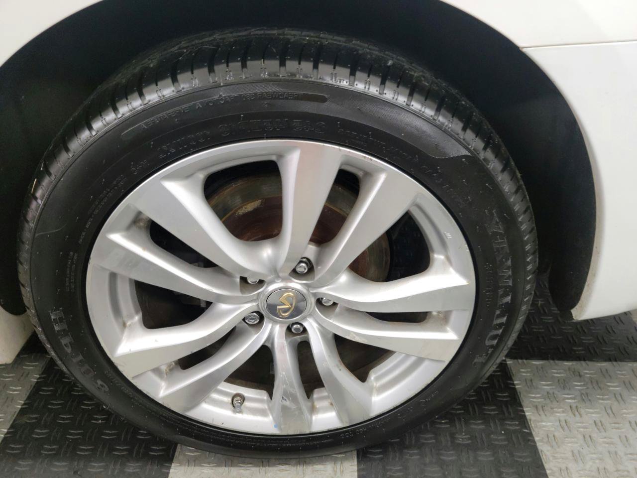 Used 2010 INFINITI M35 x w/ Technology Pkg AWD/4WD image 30