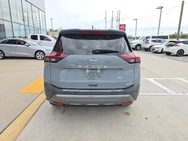 Used 2023 Nissan Rogue SL FWD image 5