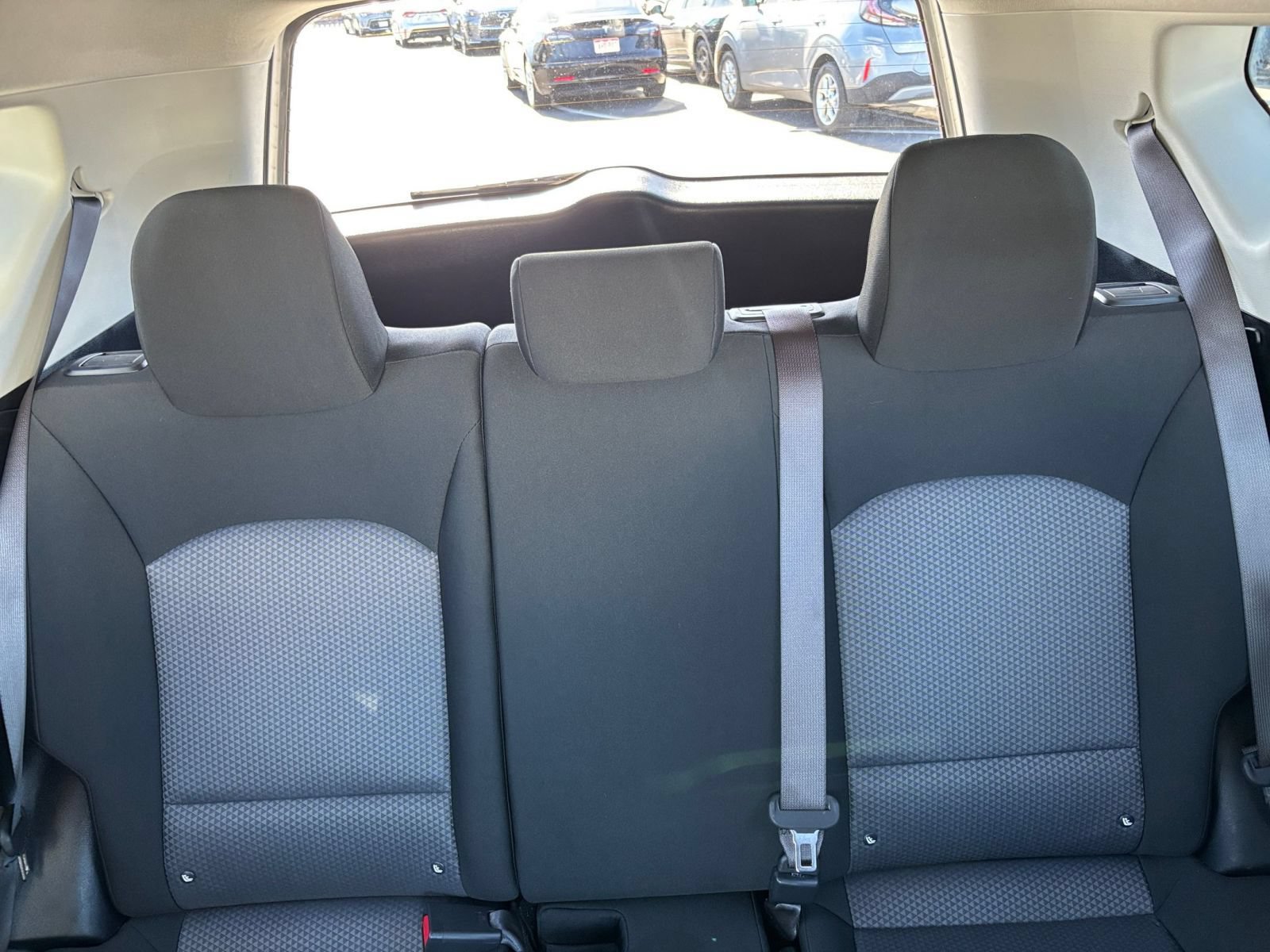 Used 2025 Kia Soul LX w/ LX Technology Package FWD image 38