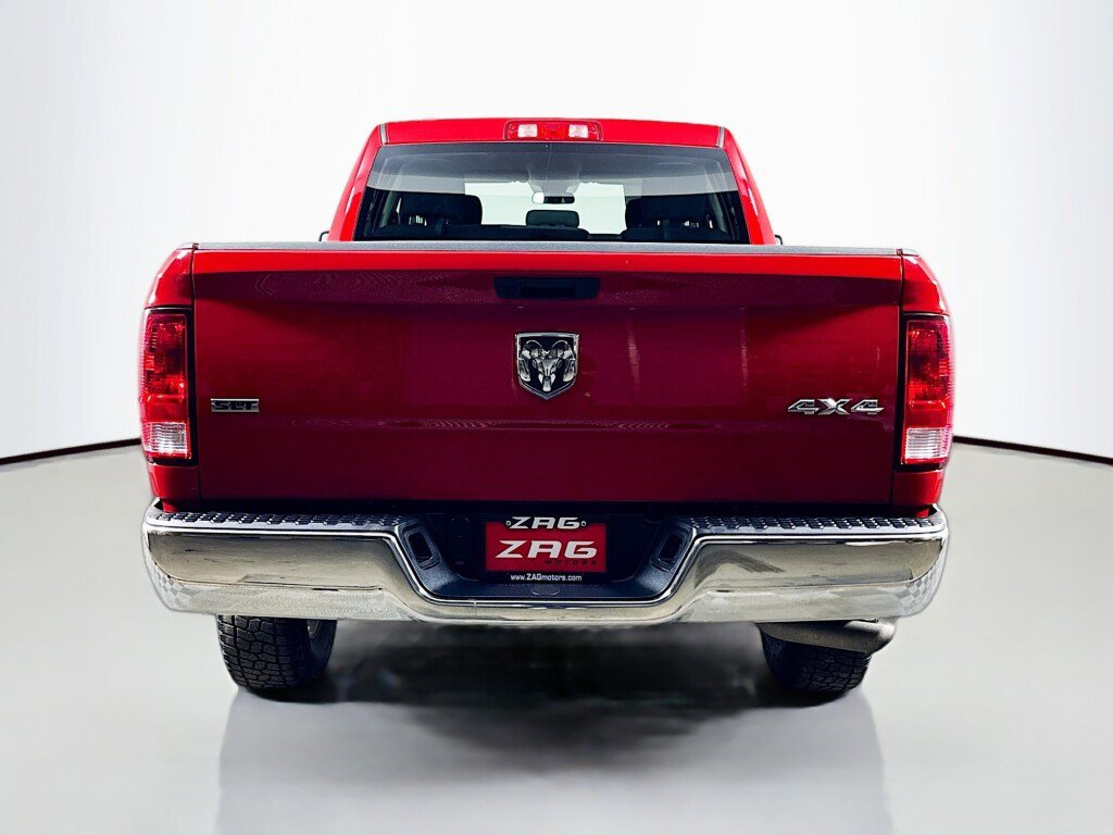 Used 2024 RAM 1500 Classic SLT AWD/4WD image 4