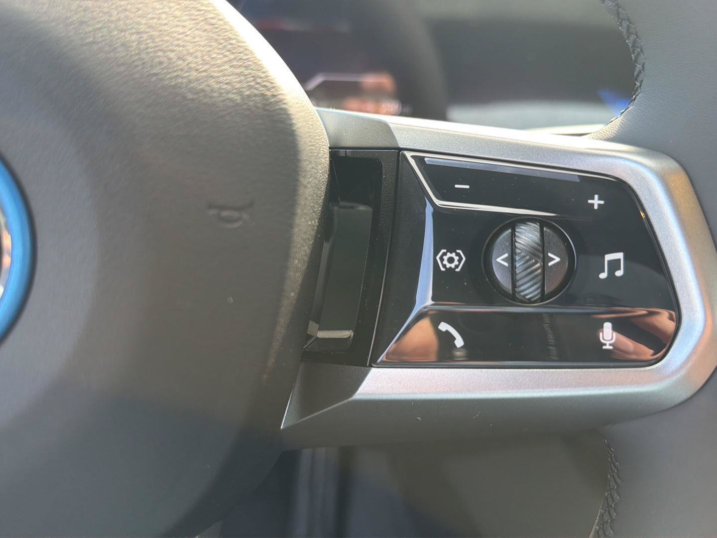 New 2027 BMW i5 xDrive40 w/ Executive Package AWD/4WD image 22
