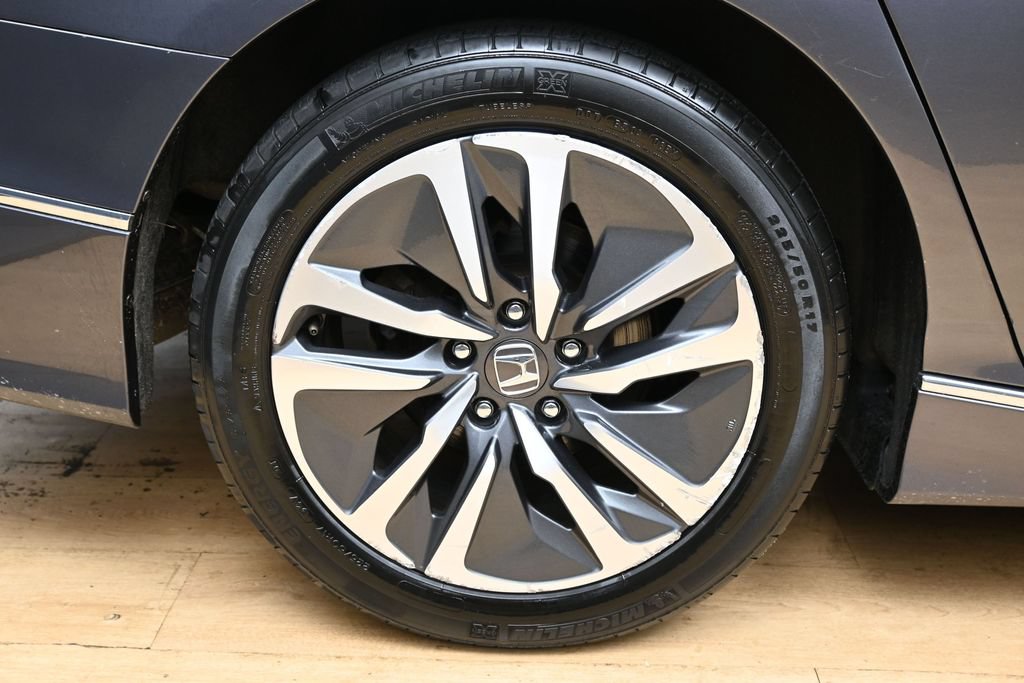 Used 2018 Honda Accord EX image 14