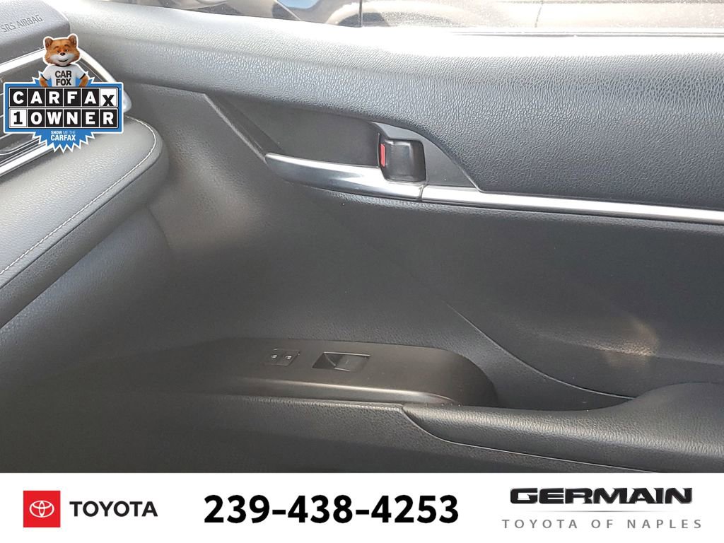 Used 2022 Toyota Camry SE image 27