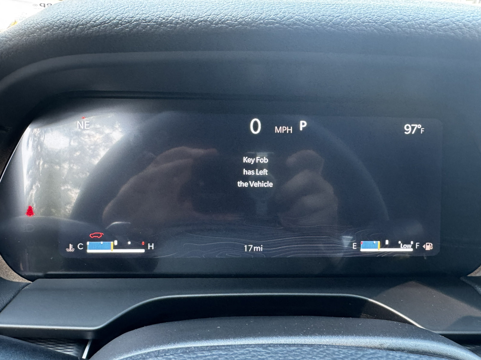 Used 2025 Jeep Grand Cherokee Laredo RWD image 33