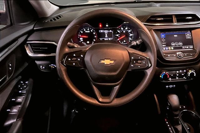 Certified 2022 Chevrolet TrailBlazer LT w/ Confidence II Package FWD image 18