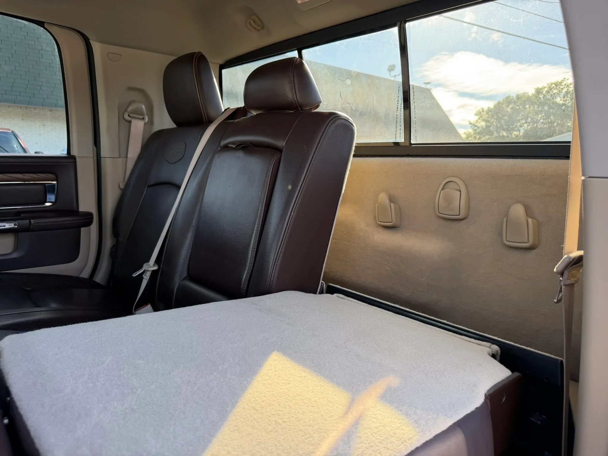Used 2014 RAM 3500 Laramie Longhorn AWD/4WD image 17