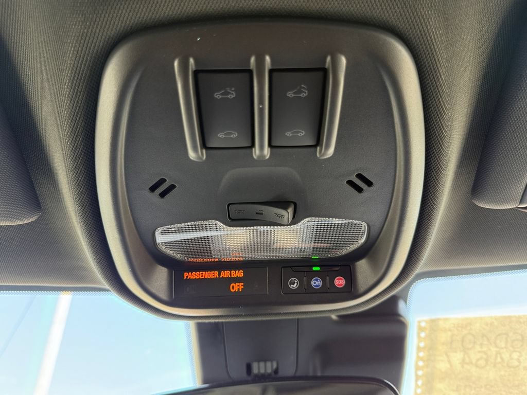 New 2026 Chevrolet Trax RS w/ Sunroof Package FWD image 18