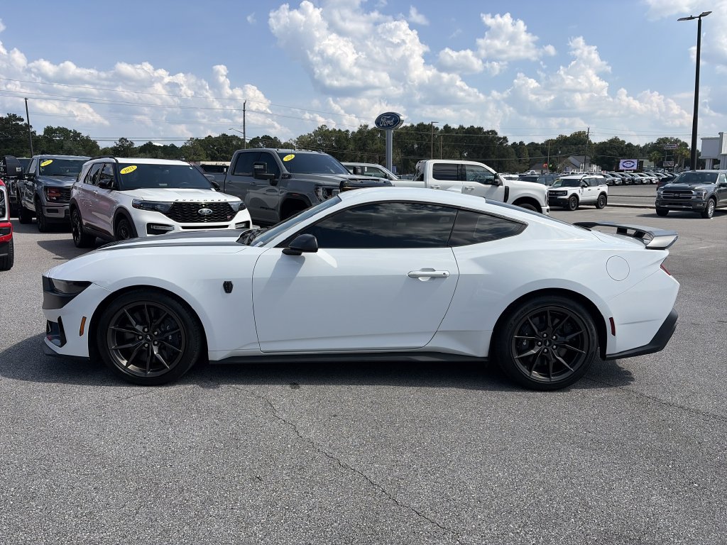 Used 2024 Ford Mustang Dark Horse RWD image 4