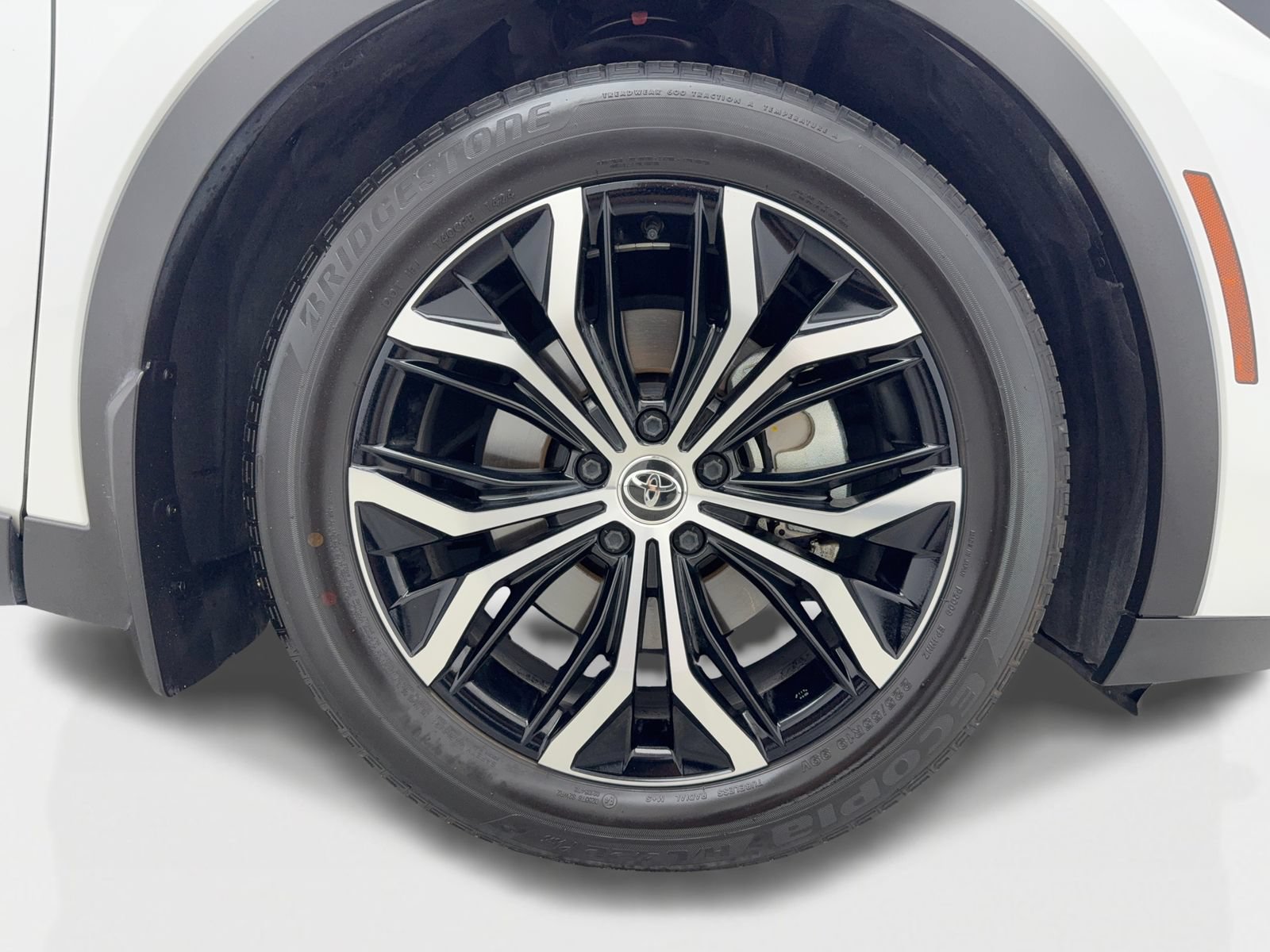 Used 2024 Toyota Crown AWD/4WD image 47