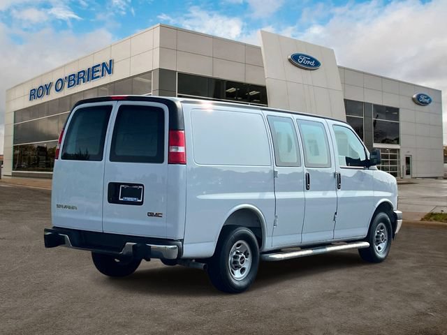Used 2025 GMC Savana 2500 w/ Driver Convenience Package RWD image 5