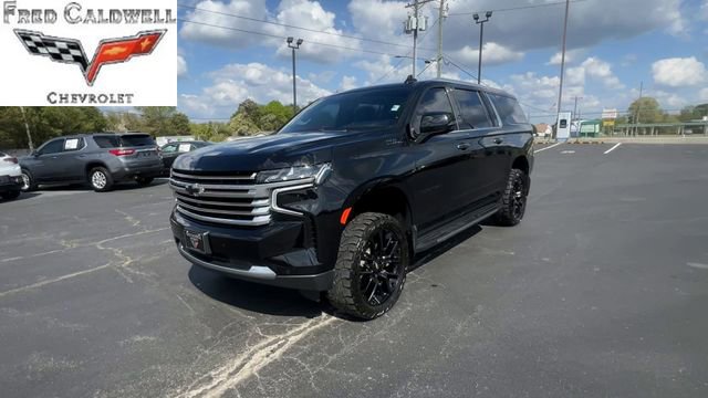 Used 2022 Chevrolet Suburban High Country image 4