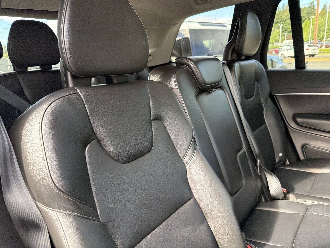 Used 2020 Volvo XC90 T5 Momentum AWD/4WD image 23