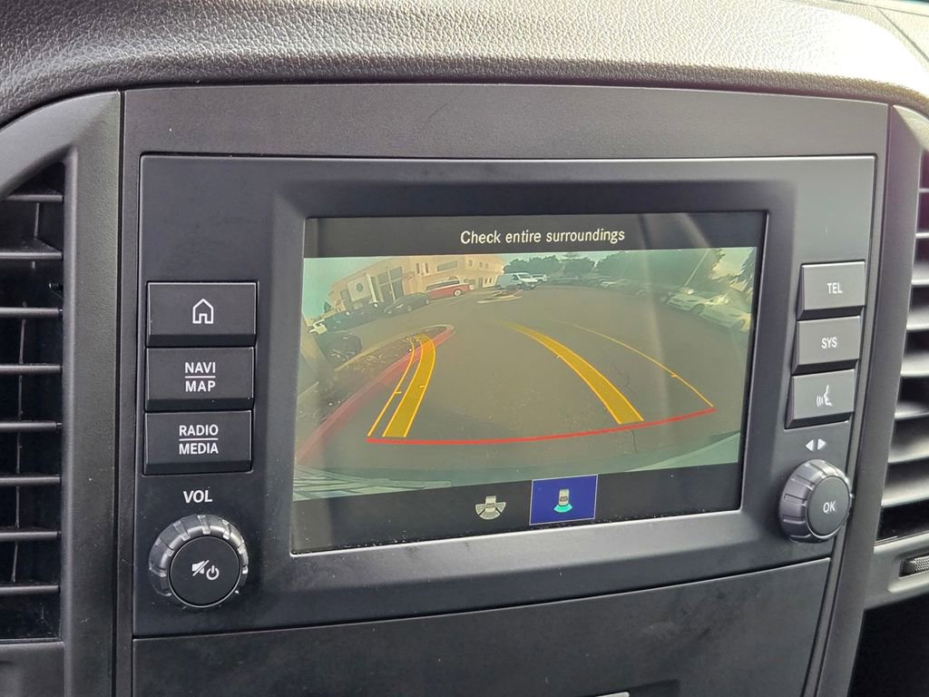 Used 2023 Mercedes-Benz Metris image 16