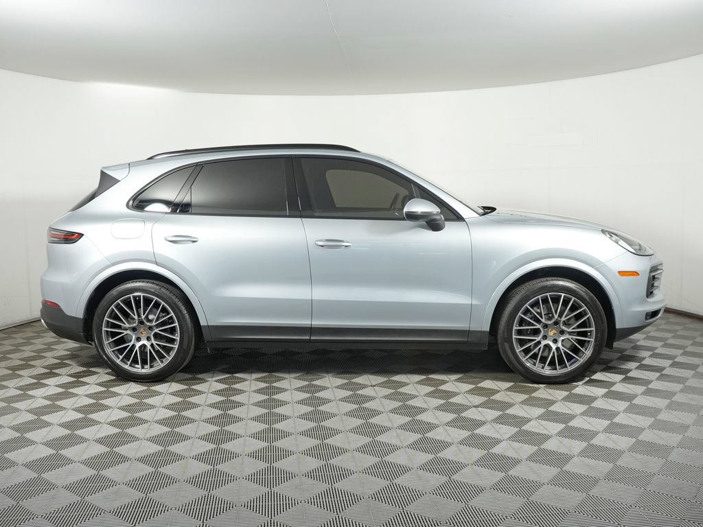 Certified 2023 Porsche Cayenne AWD/4WD image 8