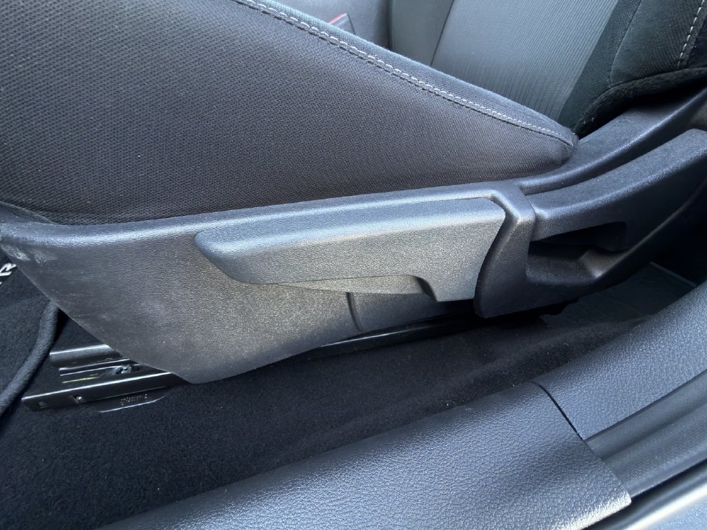 Used 2025 Nissan Sentra SV FWD image 23