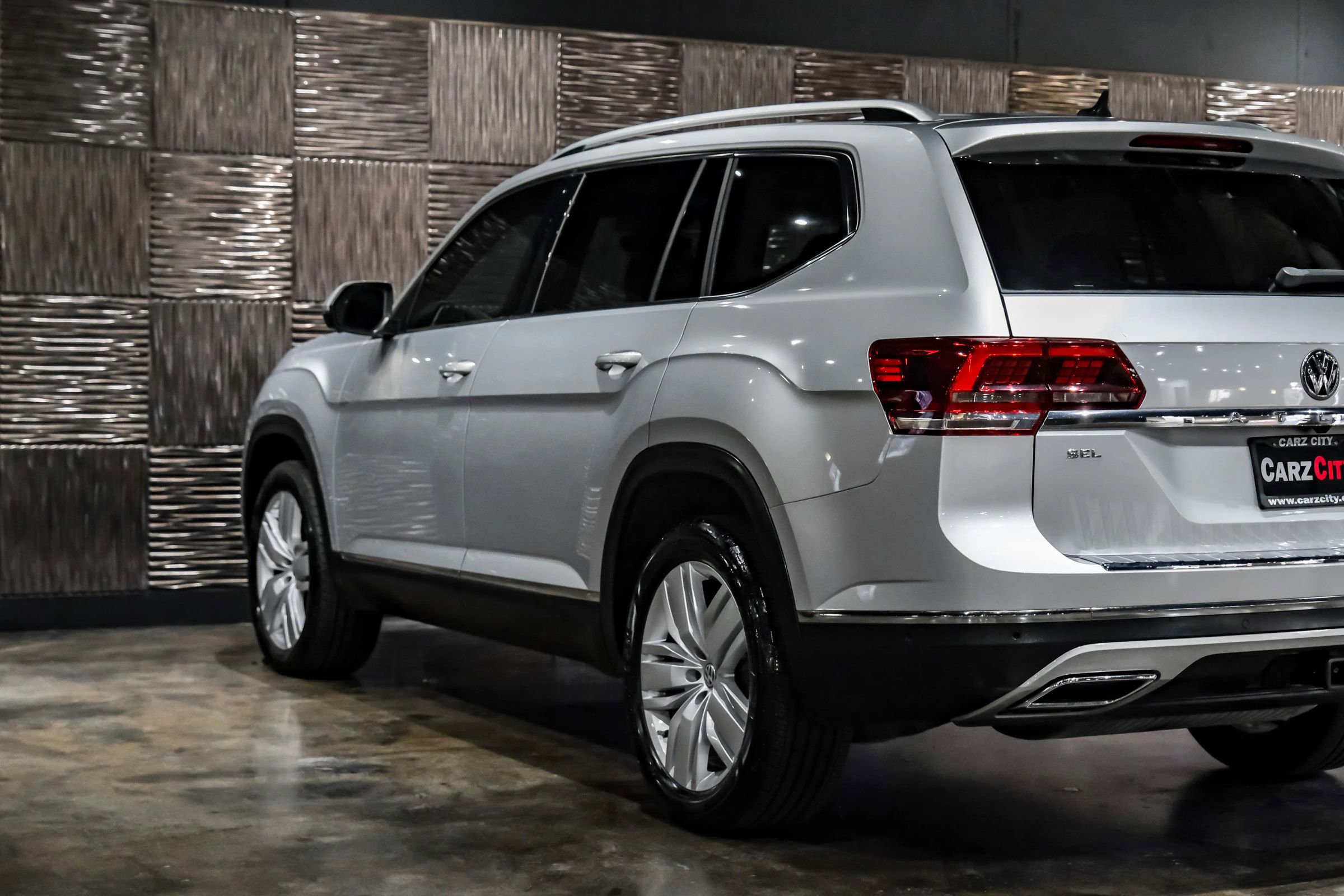 Used 2018 Volkswagen Atlas SEL Premium image 13